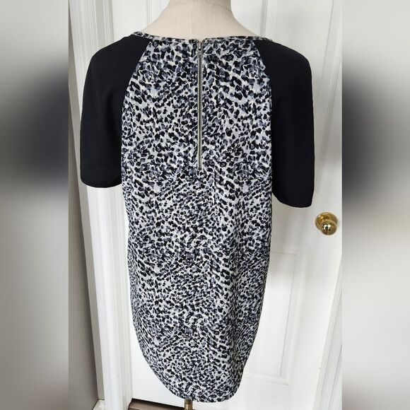 Banana Republic Top - Size Medium - Picture 3 of 8